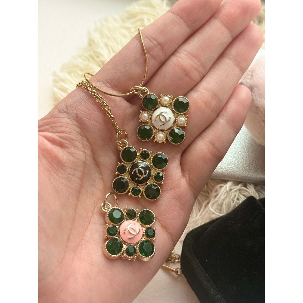 🎁BOGO Sale! Vintage ONLY 1!CHANEL Diamond Shape Upcycled Necklace